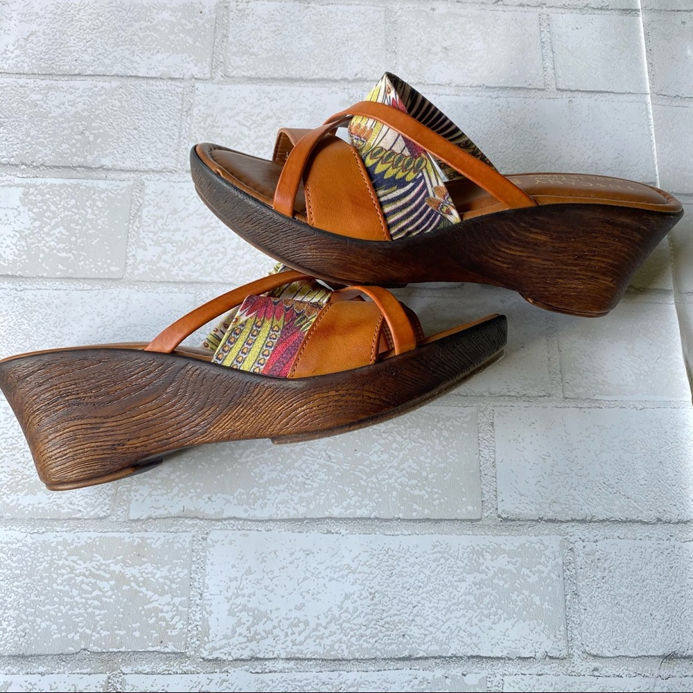 Tuscany by Easy Street Sandals Size 10M - Picture 4 of 11